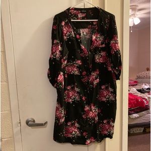 Women’s Torrid Size 3 Black Floral With Zippered Front Midi Dress